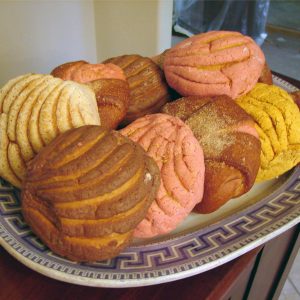 concas caseras y pan dulce tradicional