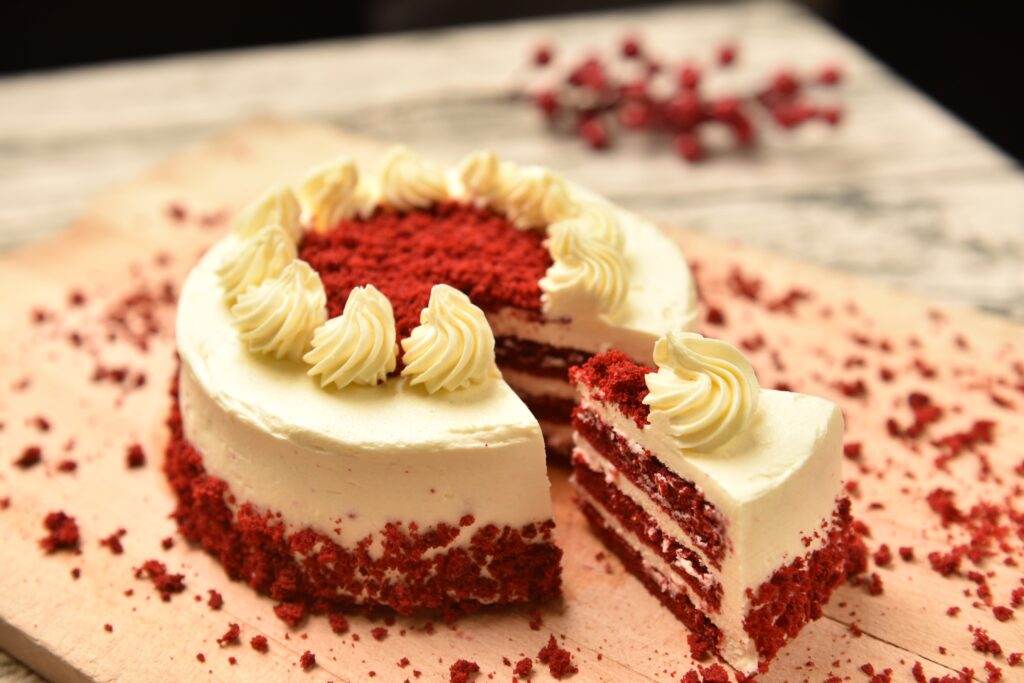 Delicioso pastel Red Velvet de capas